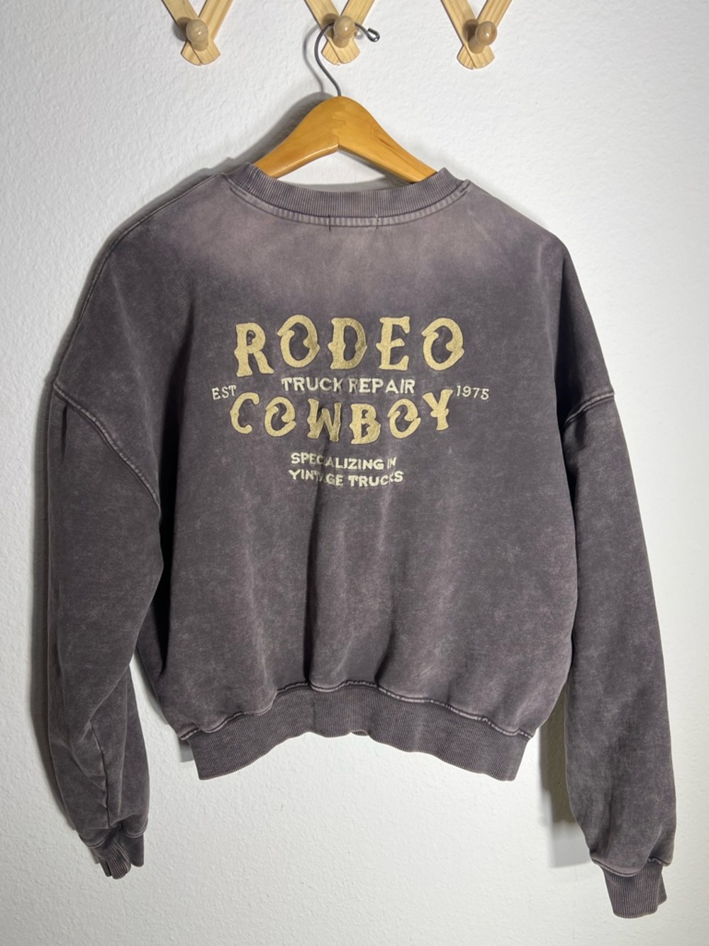FULL TILT • sweatshirt